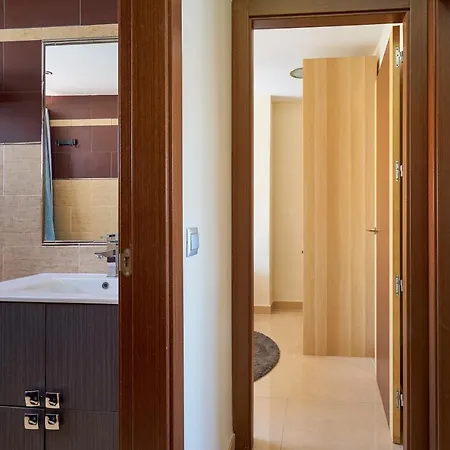 Apartment La Macarena Airport