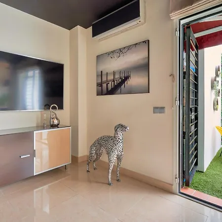 Apartment La Macarena Airport
