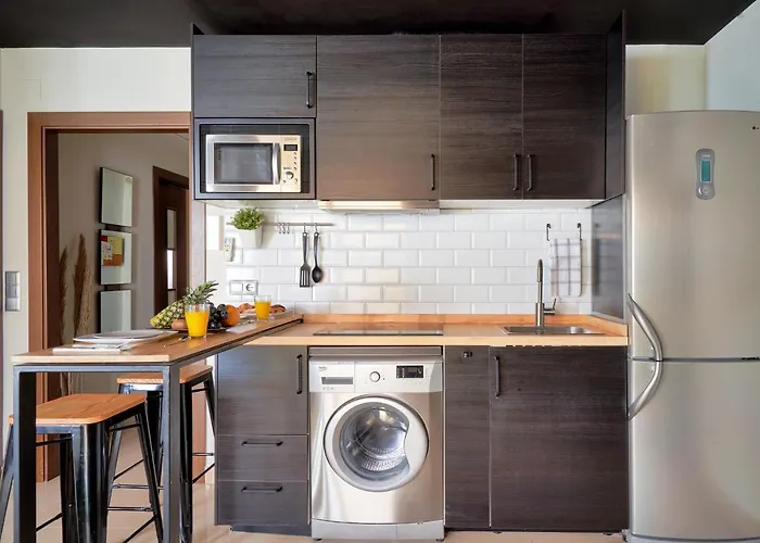 La Macarena Airport Apartment *
