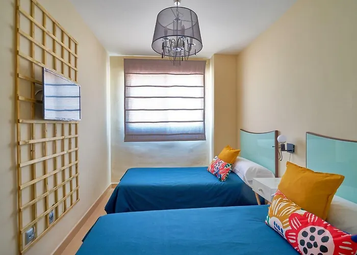 Apartment La Macarena Airport